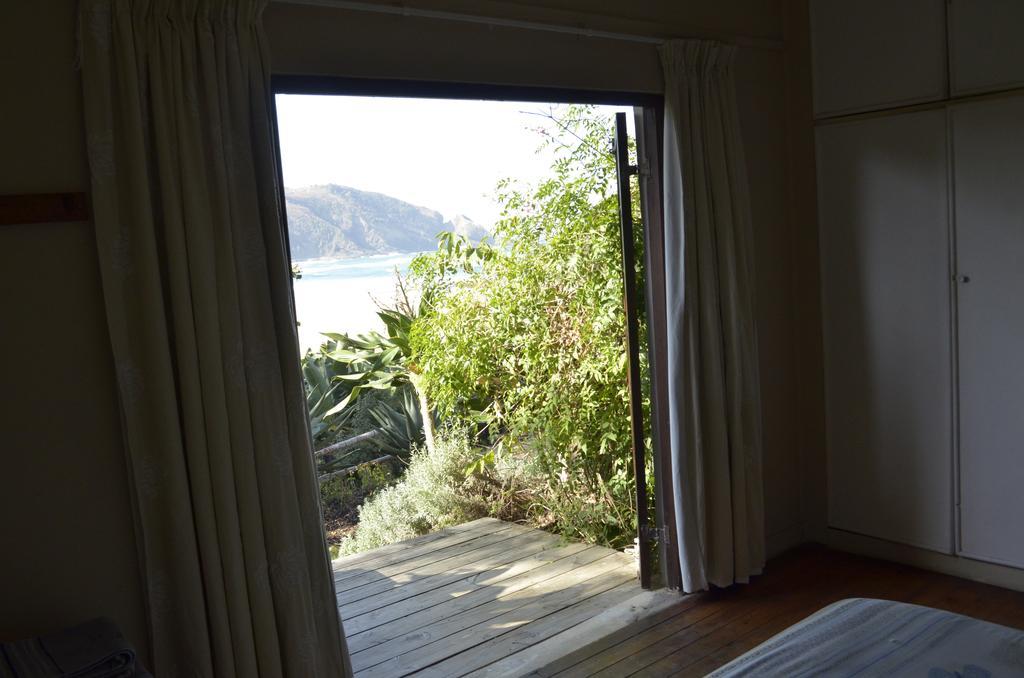 The Lodge On The Beach Port Saint John's Room photo