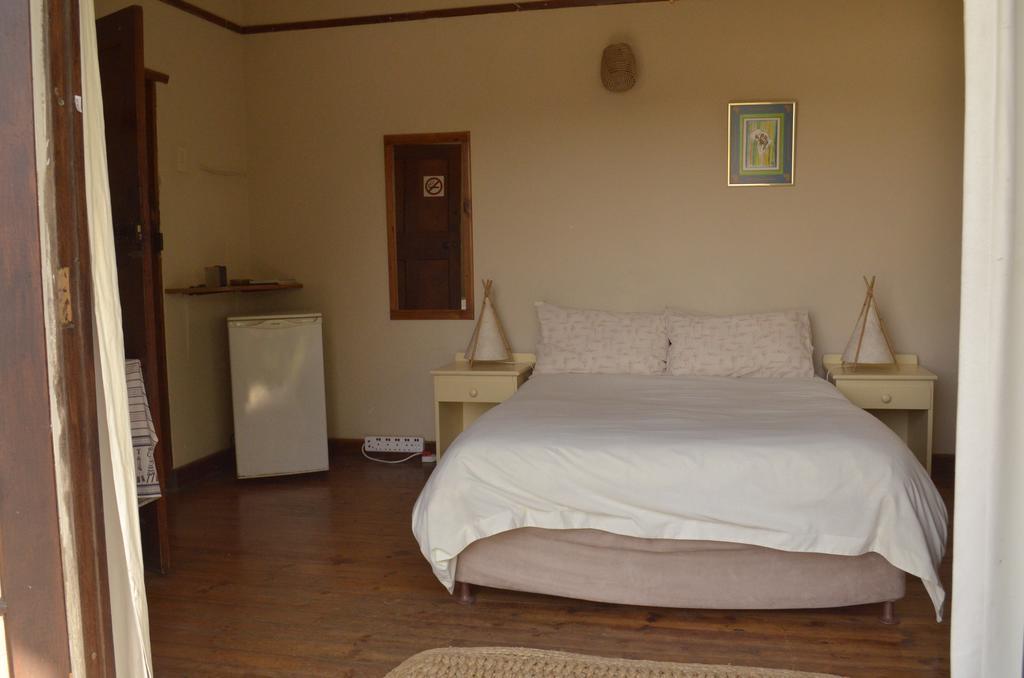 The Lodge On The Beach Port Saint John's Room photo